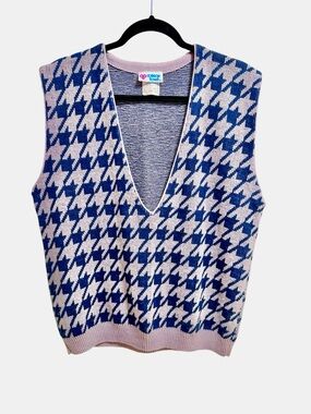 College Town vintage wool blend sweater vest with houndstooth pattern Size M